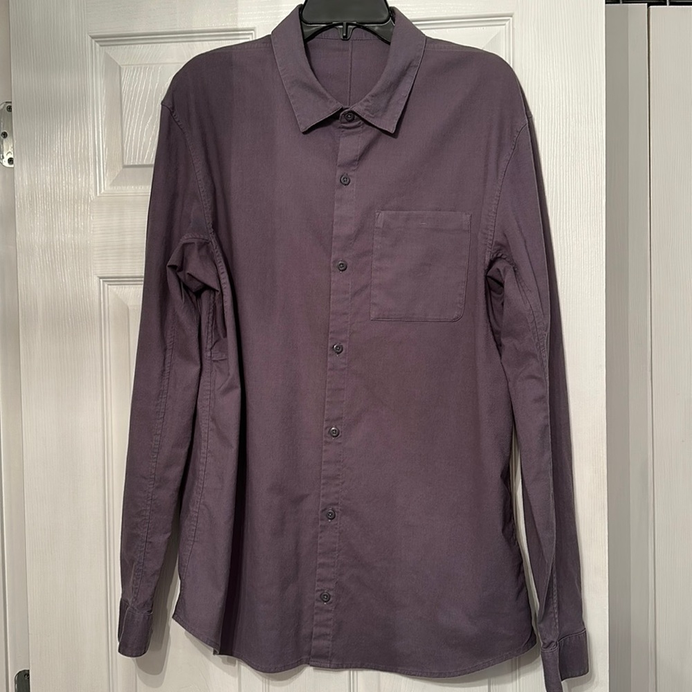 Lululemon Men’s long sleeve button down shirt gray